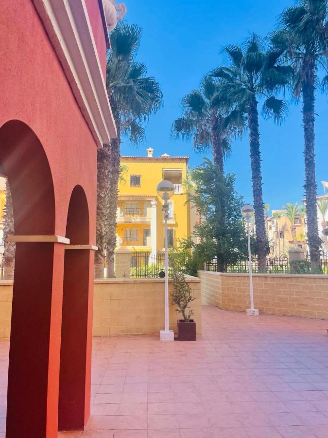 Beach Apartament In Torrevieja Zewnętrze zdjęcie
